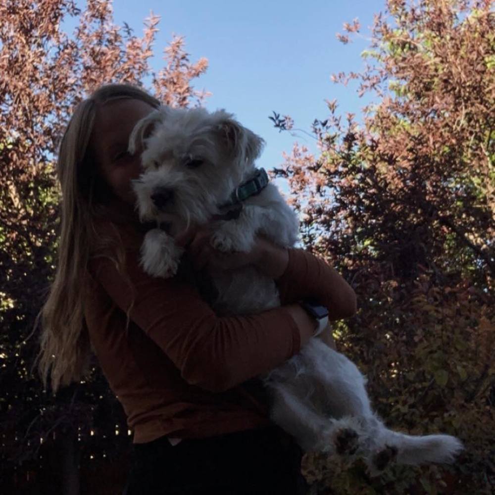 Meet your Posher, Caitlyn